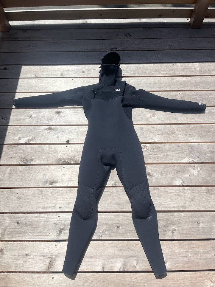Billabong Furnace Comp 4/3 Hooded Wetsuit Review - Inside Out