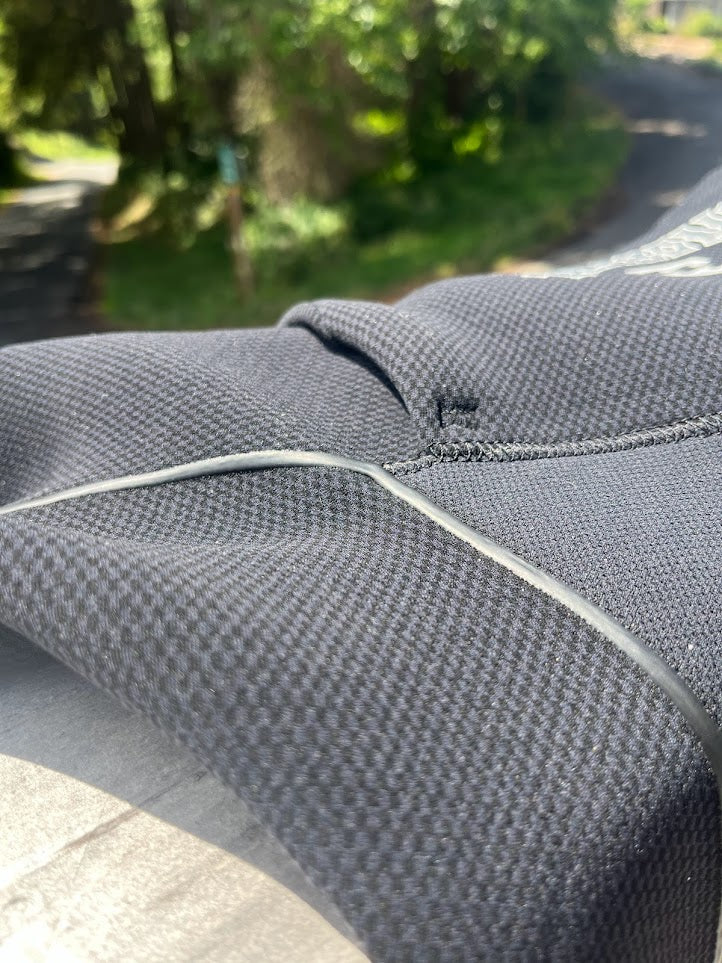 Billabong Furnace Comp 4/3 Hooded Wetsuit Review - Armpit Closeup