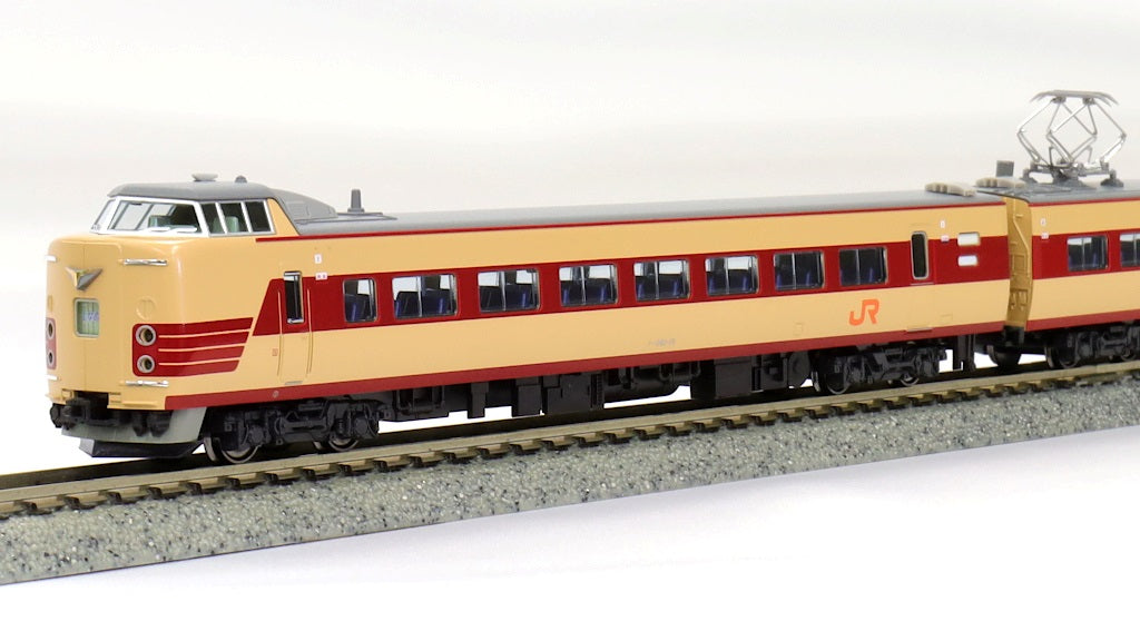 待望の再入荷! ３８１系特急電車〈パノラマしなの〉６両セット（KATO