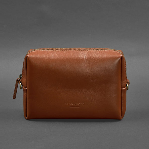 The popularity of leather makeup bags