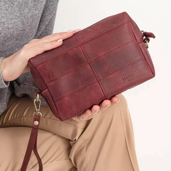 Leather cosmetic bags for travel