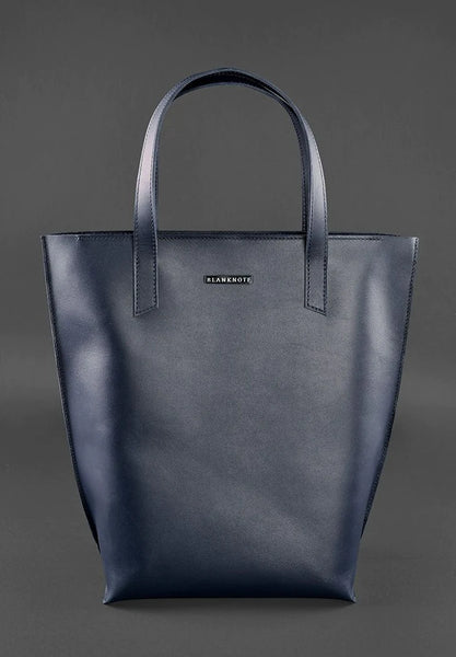 Care and maintenance of women's leather tote bags