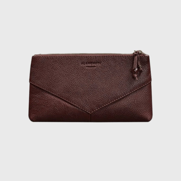 Understanding leather cosmetic bags