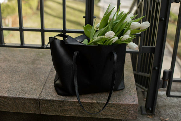 sustainable fashion tote bag