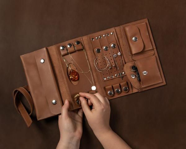 leather organizer roll for jewelry