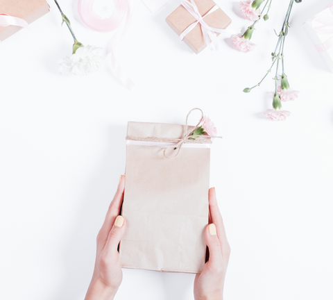 Gift bag as sustainable gift packaging