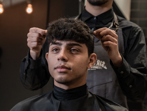 Barbería en Barcelona: Corte de Cabello con Estilo y Barba Perfecta