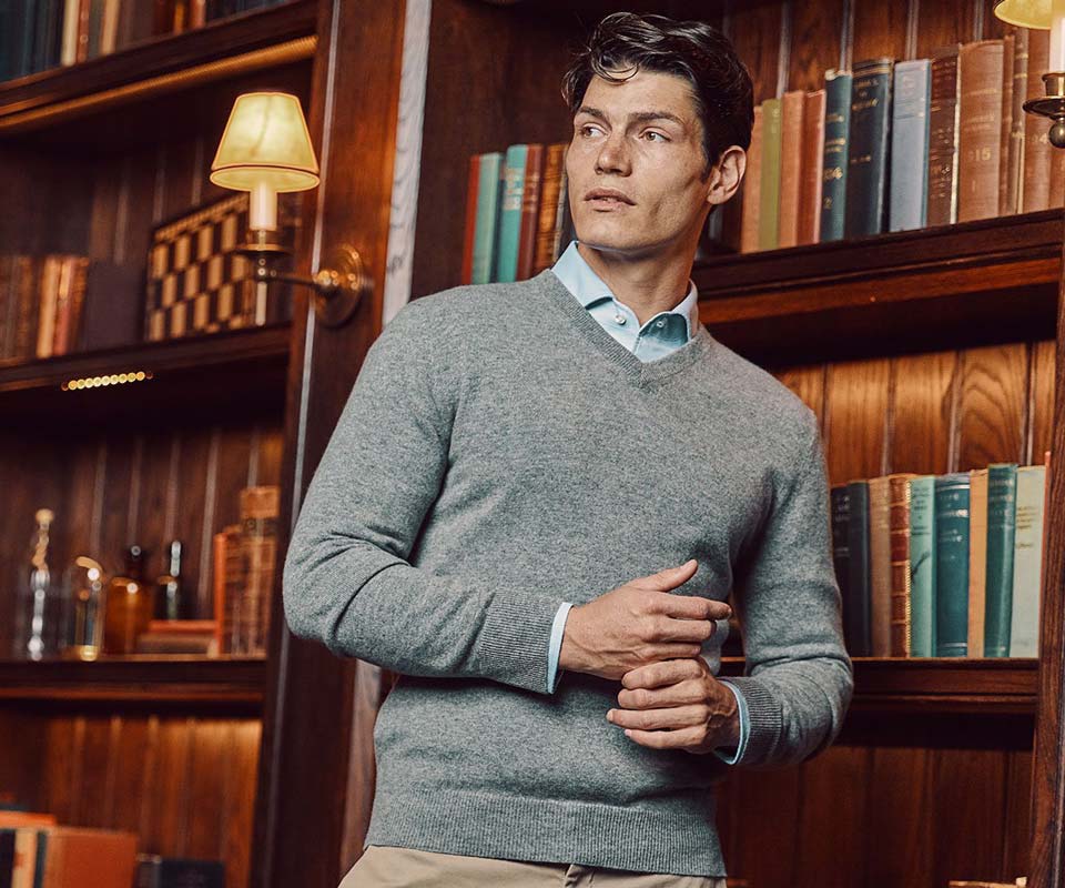 Cashmere V Necks - Crafted in Italy & Luca Faloni