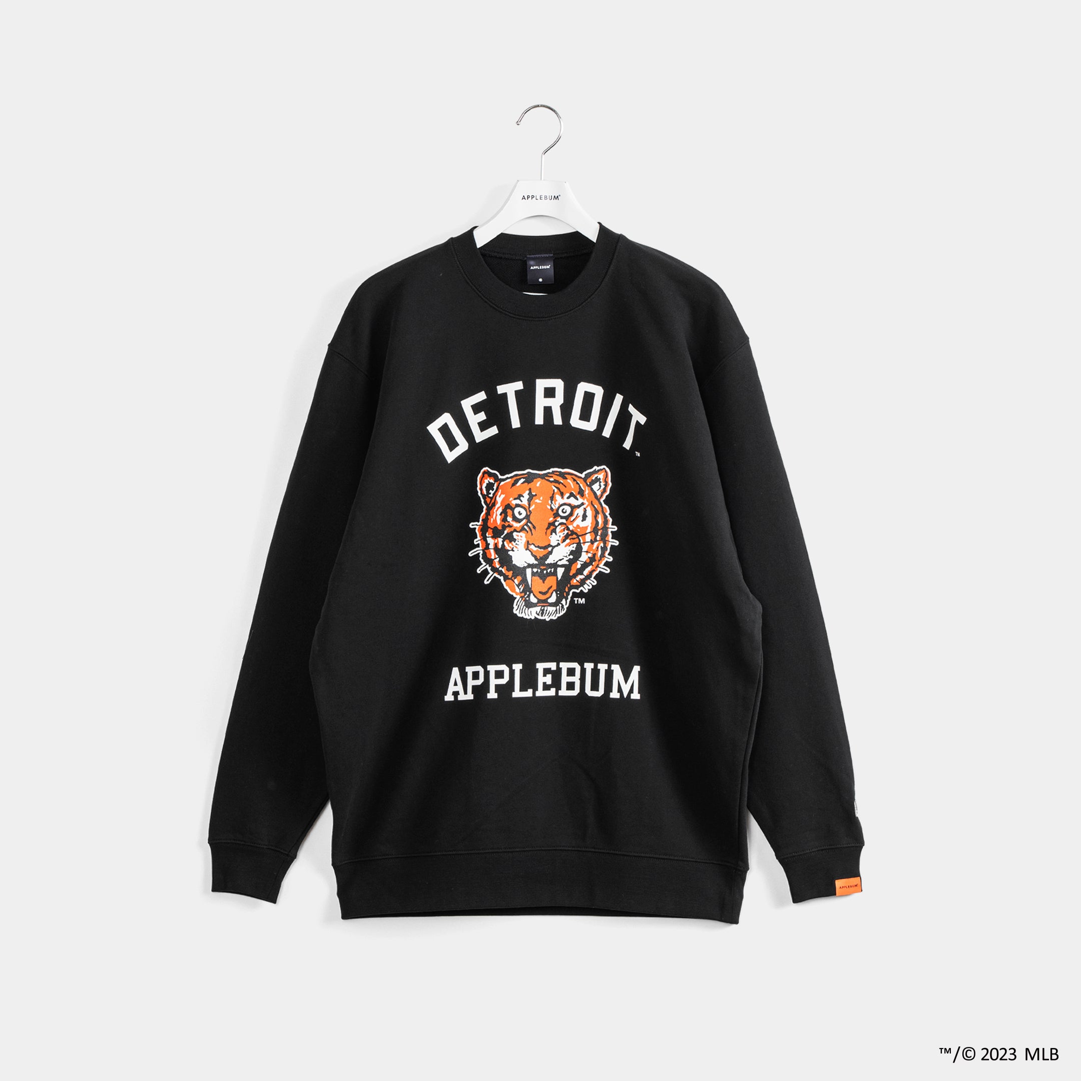 detroittigers_crewsweat_black.jpg__PID:a75e62b1-f343-4eff-ad4d-a58404d7a569