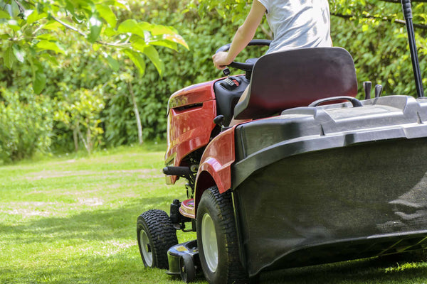 The category 0 hitch is what you’ll find on a very small tractor or lawnmower and is mostly used for the lawn and garden.