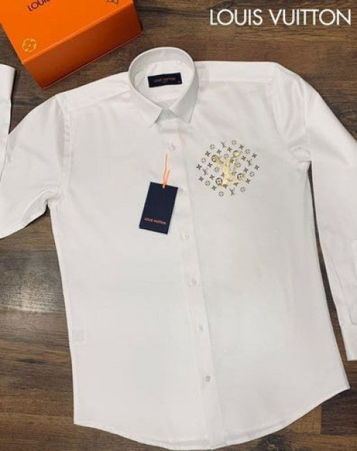 BNWT LVSE Monogram Gradient T-shirt, Men's Fashion, Tops & Sets, Tshirts &  Polo Shirts on Carousell