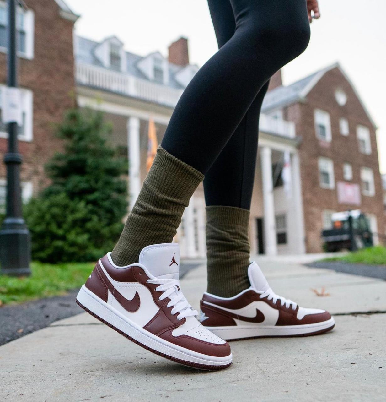 air jordan 1 low team red