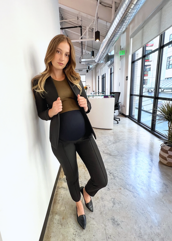 Black maternity work pants | sustainable maternity dress pants | petite friendly