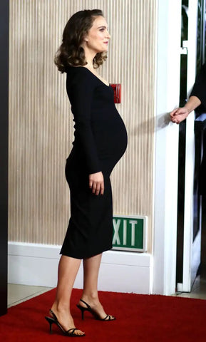 Fitted maternity dress, black, worn by Natalie Portman.