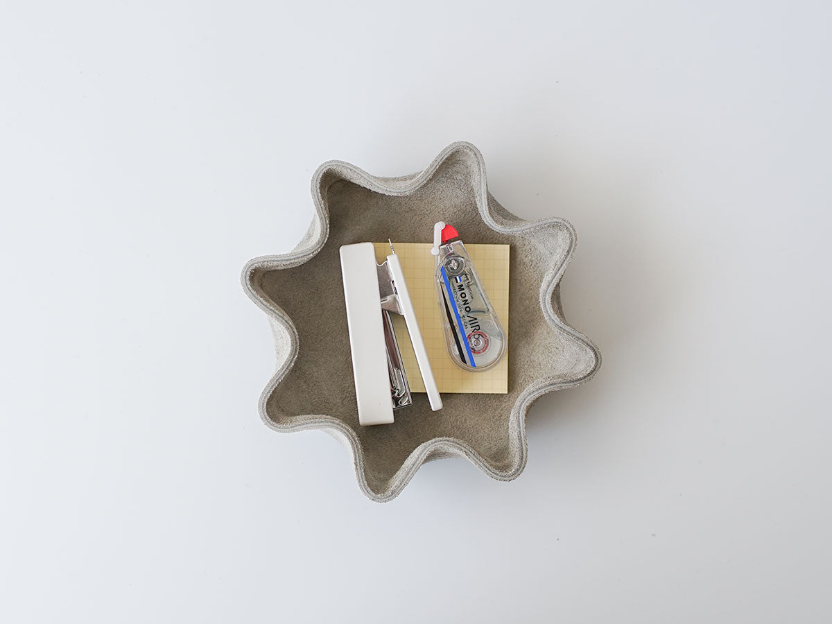 i ro se | WIRE WORK TRAY