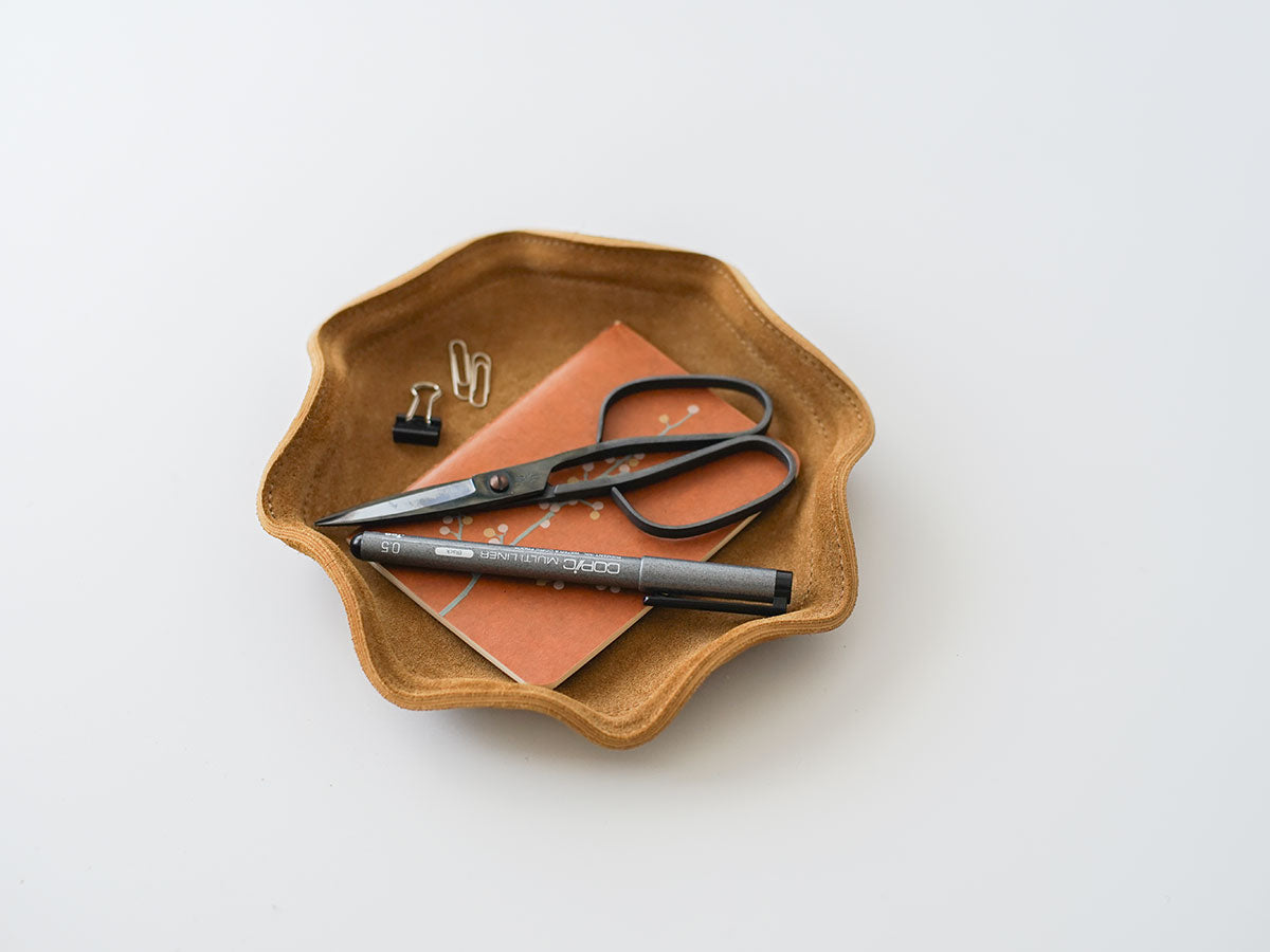 i ro se | WIRE WORK TRAY