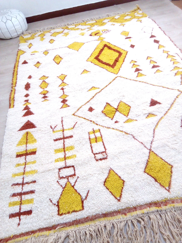 
            
                Load image into Gallery viewer, Real Azilal Berber Carpet - 293x200cm - 3-Seat Sofa - Natural Wool - KFEVK6
            
        