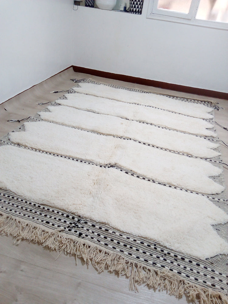 
            
                Load image into Gallery viewer, Real Berber Carpet - 300x200cm - Natural Wool - YXMARSX1
            
        