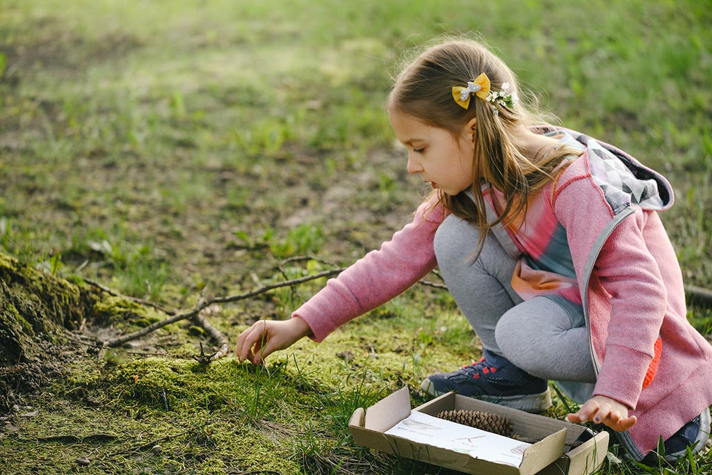 Child Scavenger Hunter Outdoor Classroom