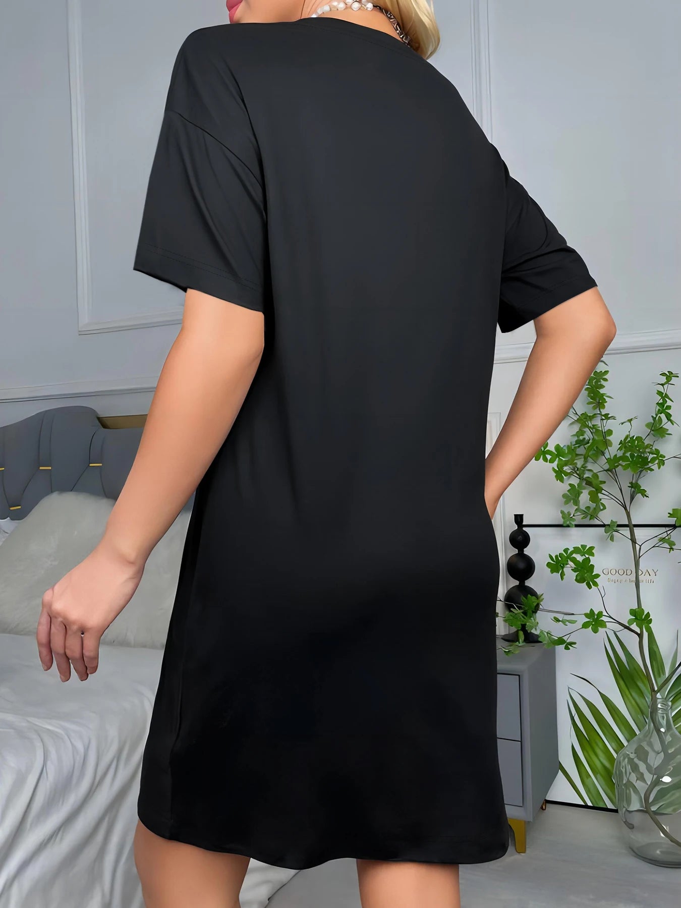 Stylish Summer Graphic Tee Dress for Trendy Looks - Image 2