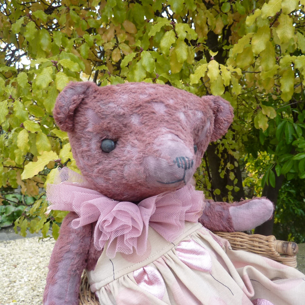 Iris by Nadia Jacobs, Belgium – Teddy Bears