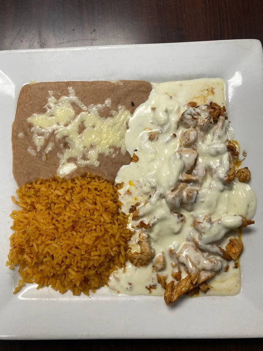 Chimichangas com Hummus Mexicano de Chipotle e Coentro