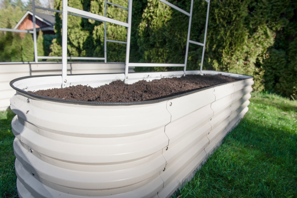 Vegega galvanized raised garden beds close up