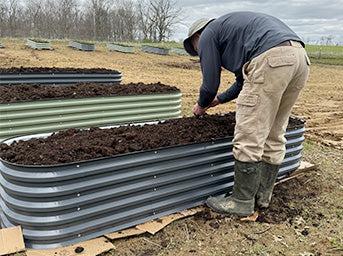 filling metal raised garden beds with soil-Vegega