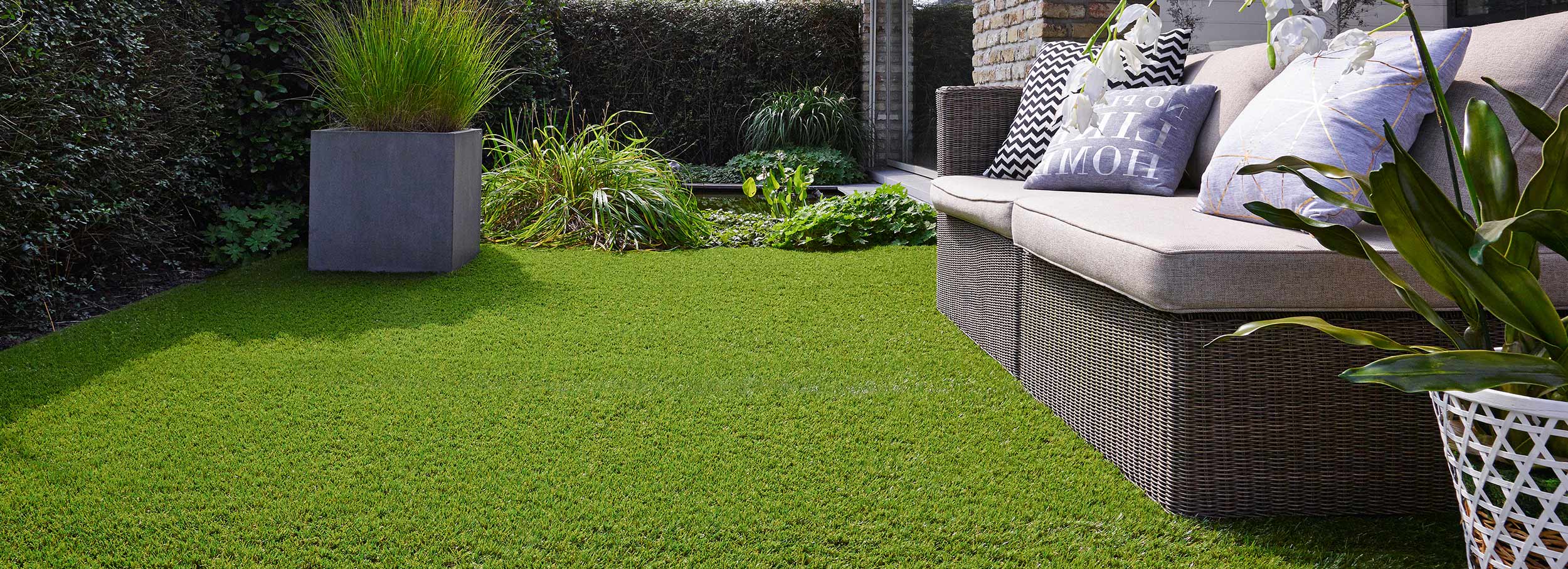 Grass247 | Buy Artificial Grass | Cheap Fake Grass | Luxury AstroTurf