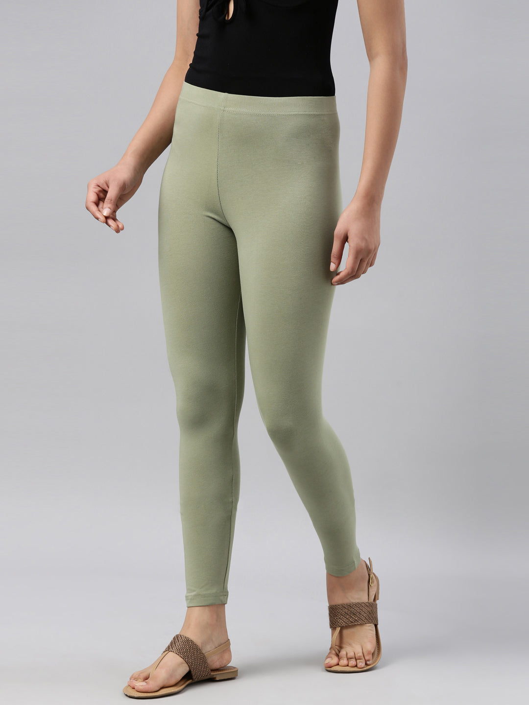 Women Solid Bottle Green Slim Fit Ankle Length Leggings - Tall