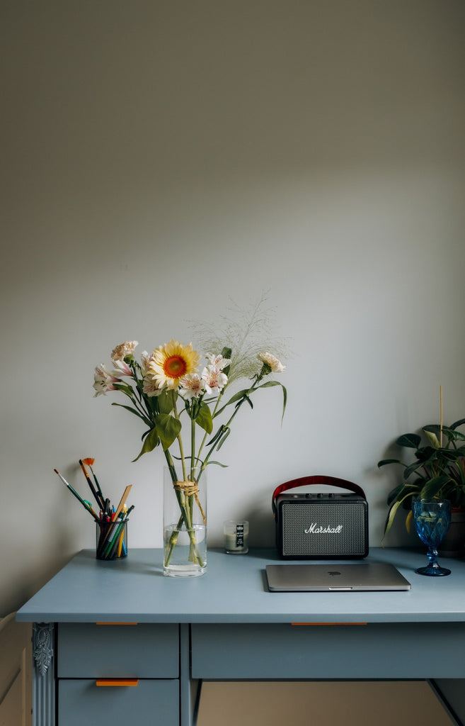 Clean and organised desk