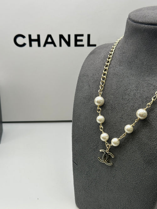 CHANEL Pearl Crystal CC Short Necklace Gold 106194