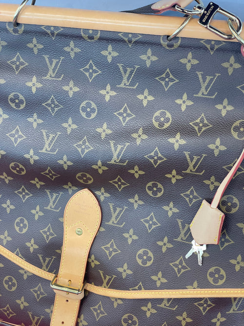 Louis Vuitton Monogram Alize 2 Poches Suitcase Luggage with Bandoulier –  Bagriculture