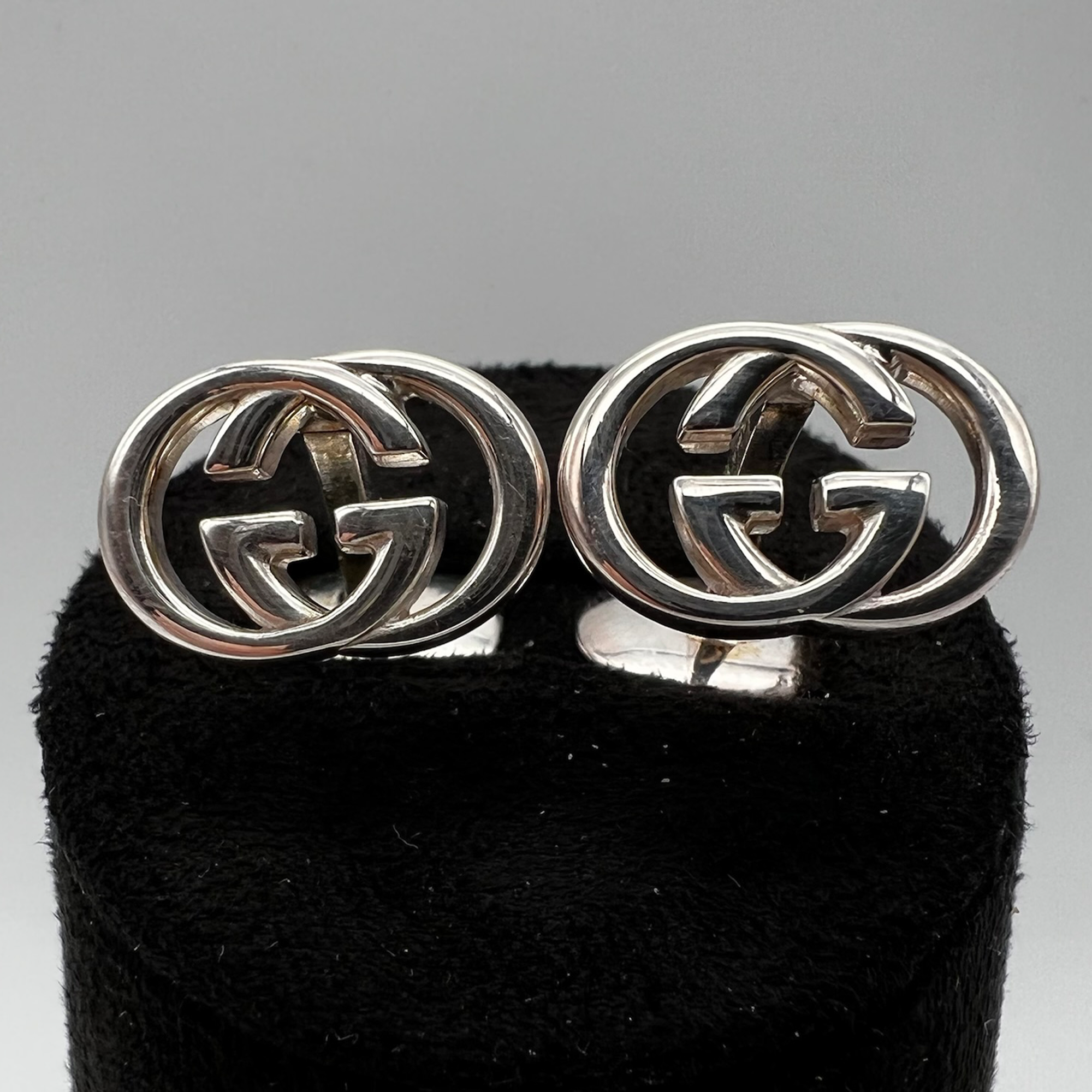 Gucci Solid Silver Logo Cufflinks – Elite HNW - High End Watches, Jewellery  & Art Boutique