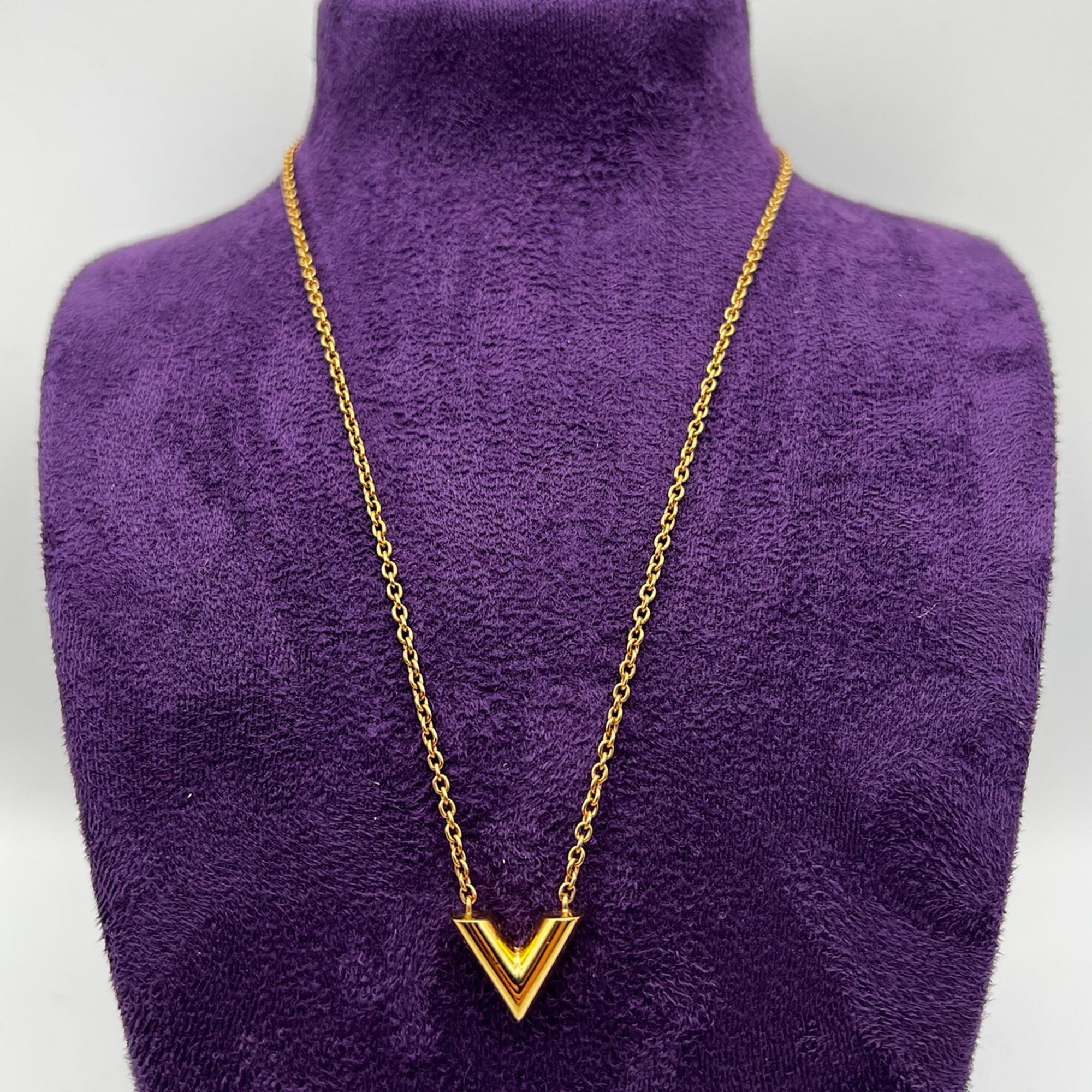 Louis Vuitton LV Optic Necklace, Gold