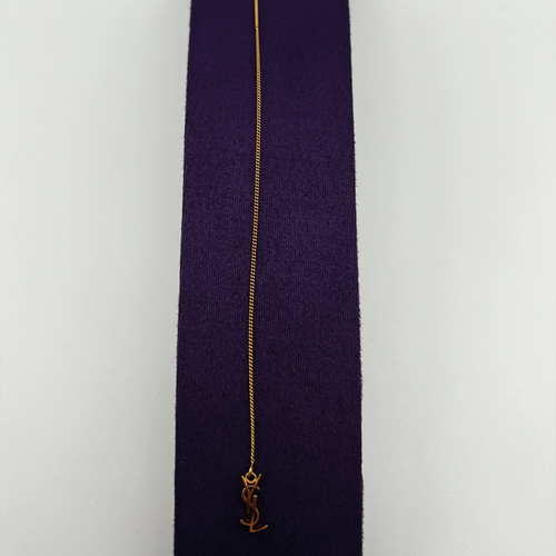 Louis Vuitton Essential V Necklace (SHF-2z7dUD) – LuxeDH