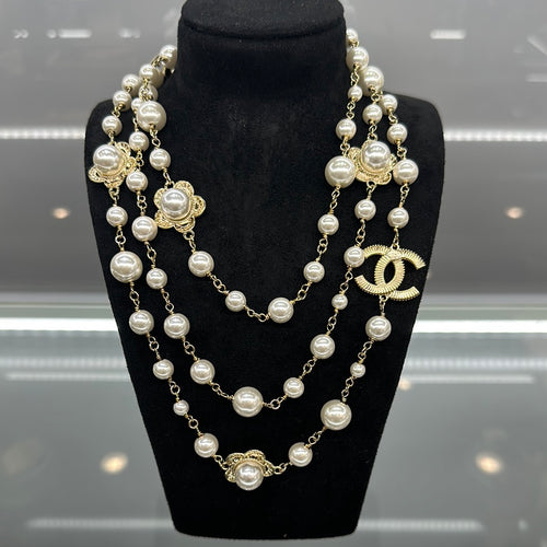 Chanel Silver And Pearl Necklace – Elite HNW - High End Watches, Jewellery  & Art Boutique