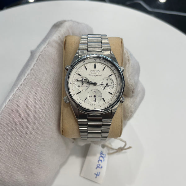Seiko 7A28 7020 Quartz Chronograph – Elite HNW - High End Watches,  Jewellery & Art Boutique
