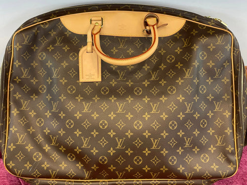 Louis Vuitton Monogram Hunting Bag, Beige, One Size