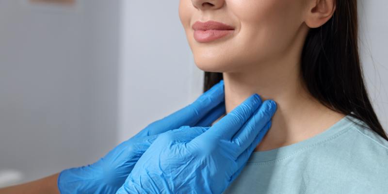 checking thyroid
