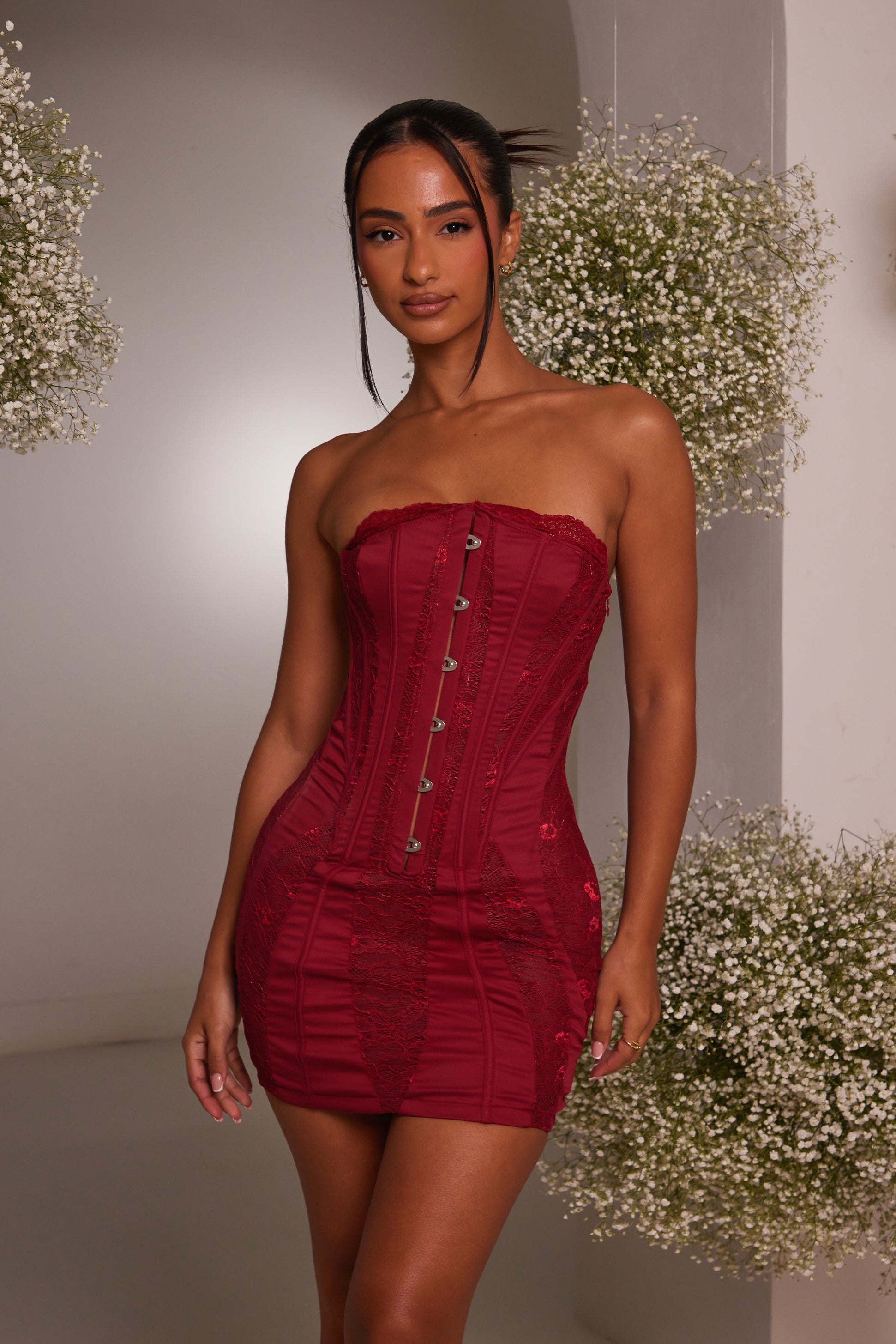 The lace clasp detail mini - Red – marsthelabel