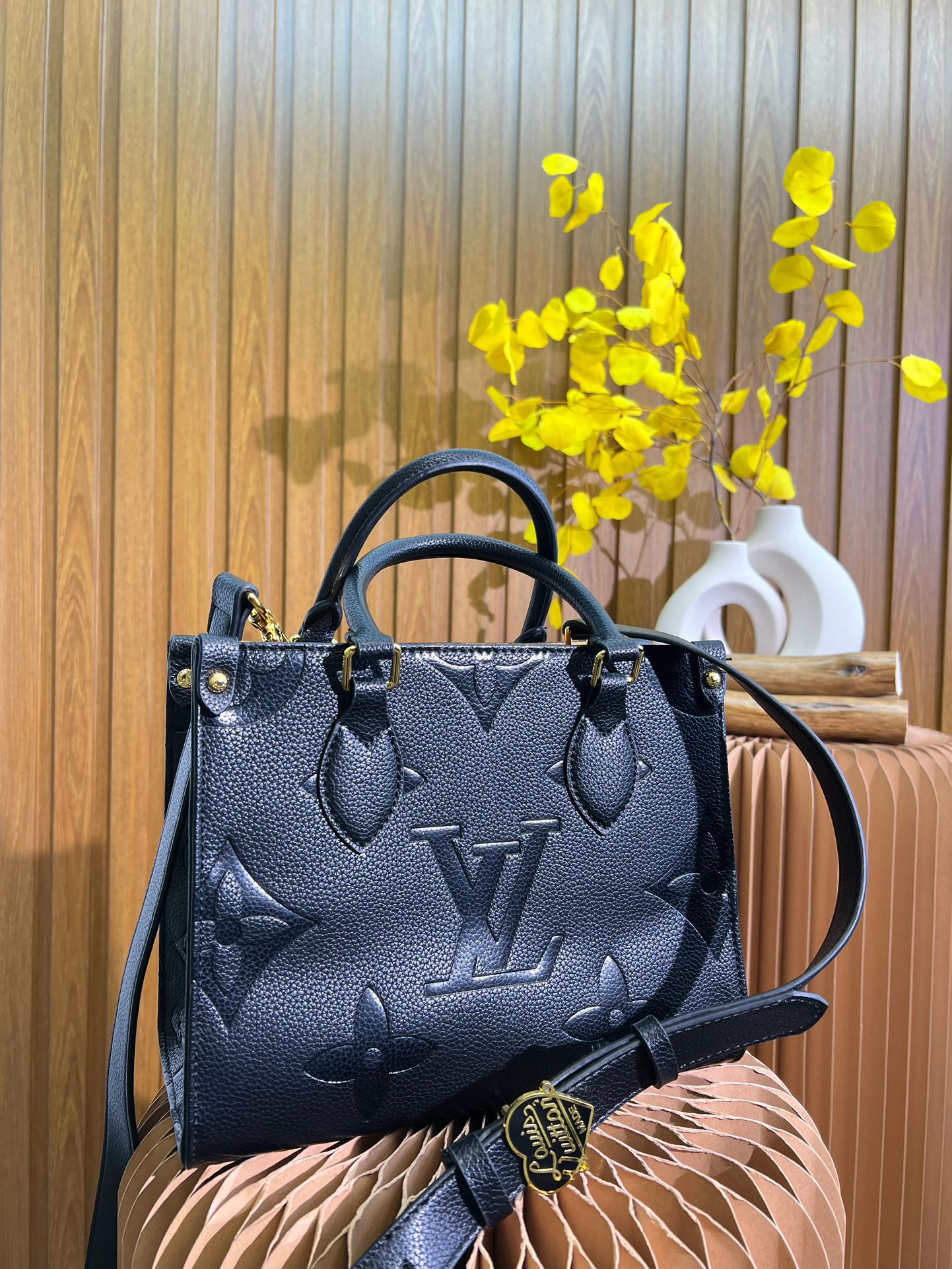 Louis Vuitton M45653 M45779 LV Onthego PM Tote Bag Handbag in Mo