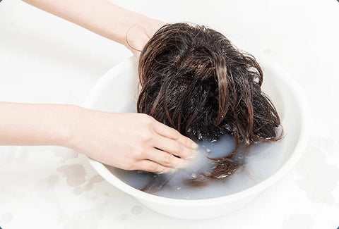 Washing wigs