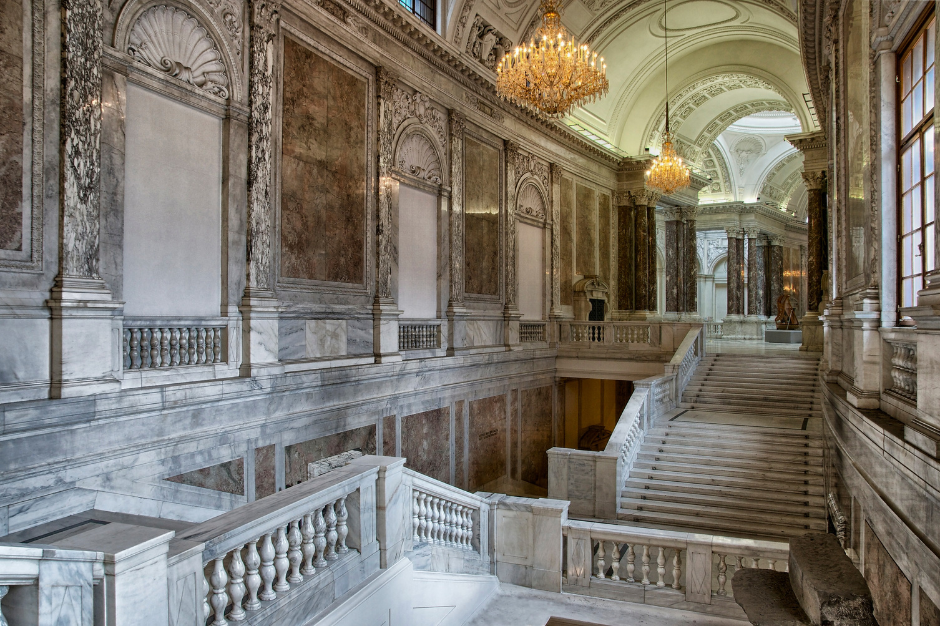 Explore each part of Hofburg Palace