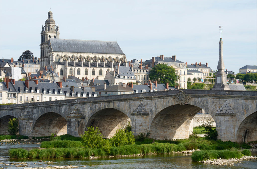 Architecture and history - the beginning and permanence of French culture Loire Valley