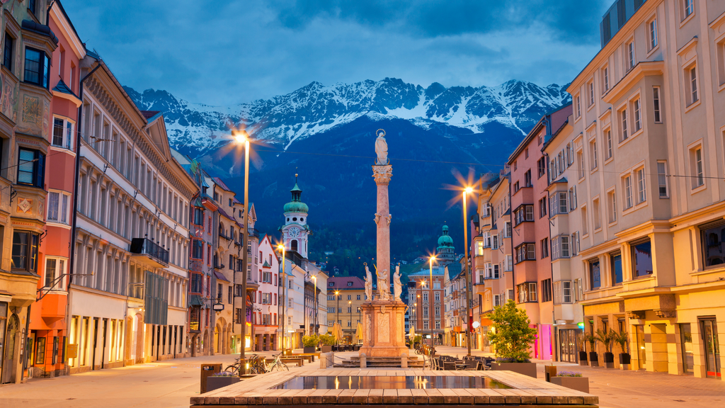 Transportation to get to Innsbruck Bus rental for Innsbruck