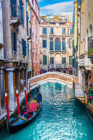 Venice - Italy's beautiful canal city