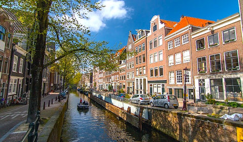 Amsterdam itinerary: Day 1 - Do a canal tour