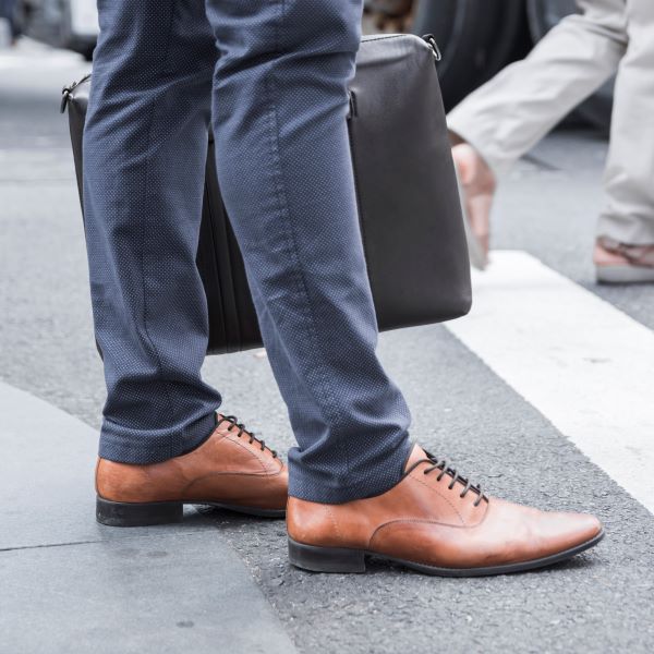 Guide to Choosing the Perfect Men's Shoes for Interviews