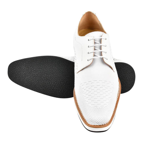 White Sneakers Shoes to Wear with a Gray Suit